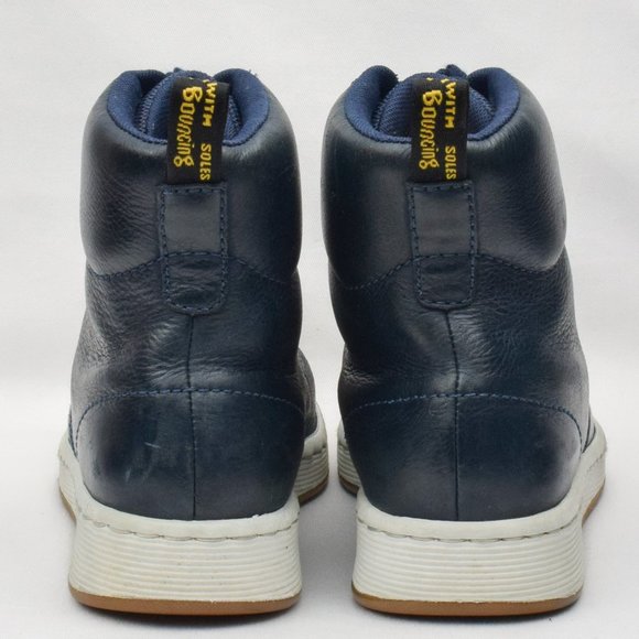 Dr. Martens \